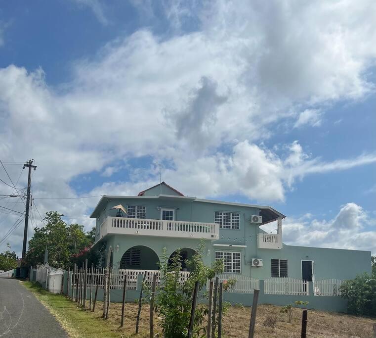 Playa Y Campo Getaway Apartment Исабела Экстерьер фото